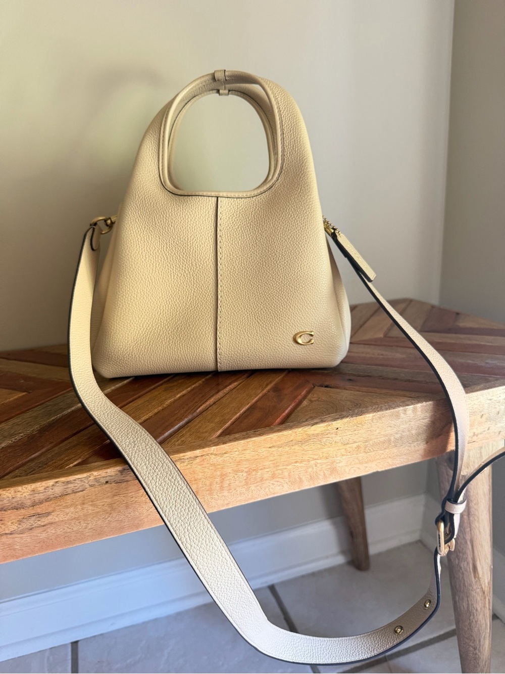 Coach Lana 23 Pebbled Leather Cream Shoulder Bag with Removable Strap - Picture 9 of 9